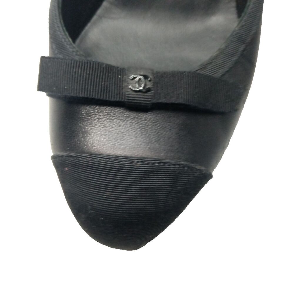 Chanel Black Leather~Satin Cap Toe CC Bows Pumps Sz 35.5 Shoes Sculptural Heels - Picture 6 of 11